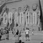 20-04-2007 Egypte.

[keywords]Black & White Image, Pyramide, Tourists[/keywords]
